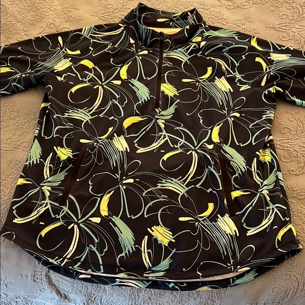 Floral Patterned 1/4 zip activewear top